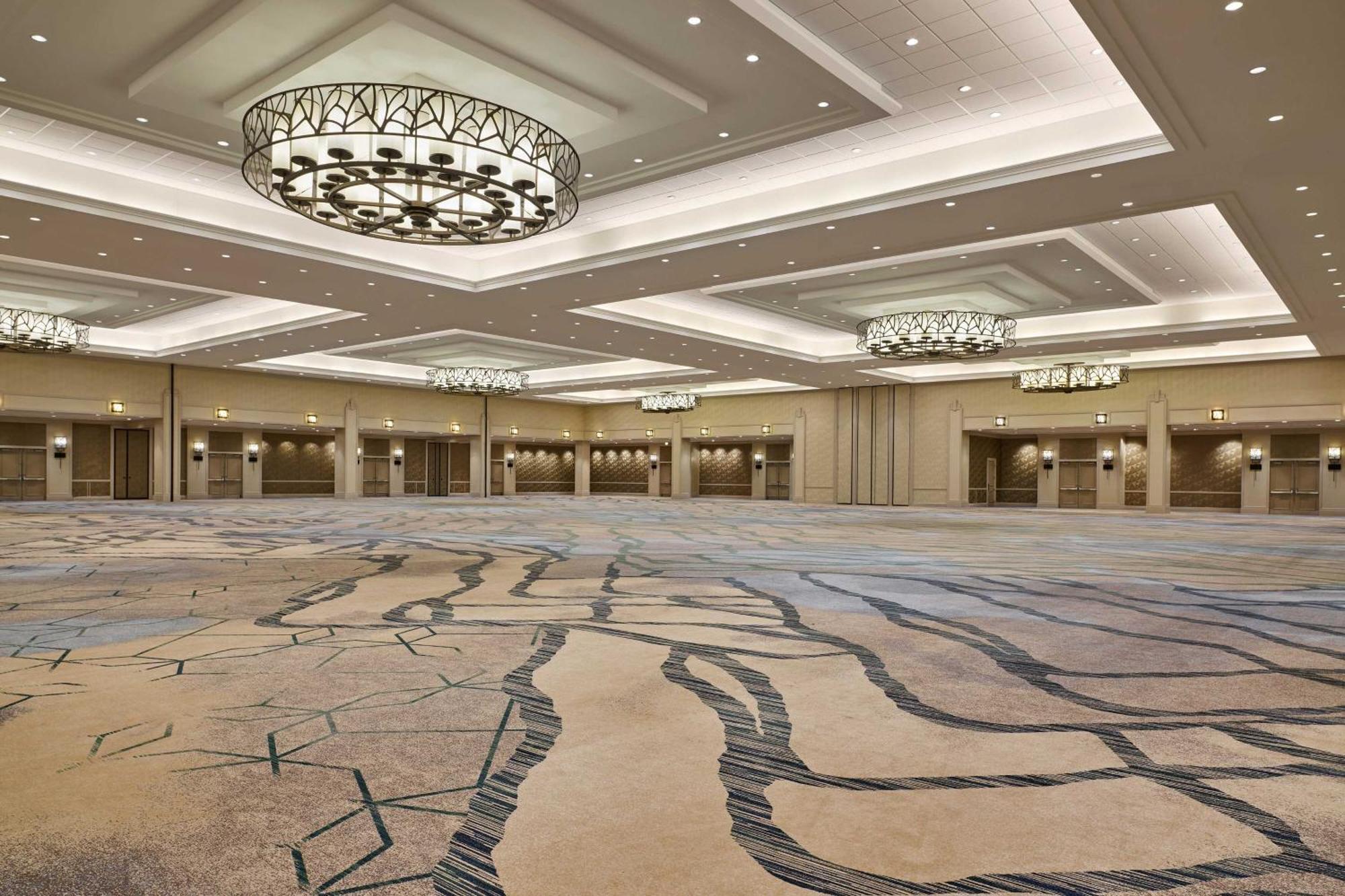 Sheraton Downtown 4*