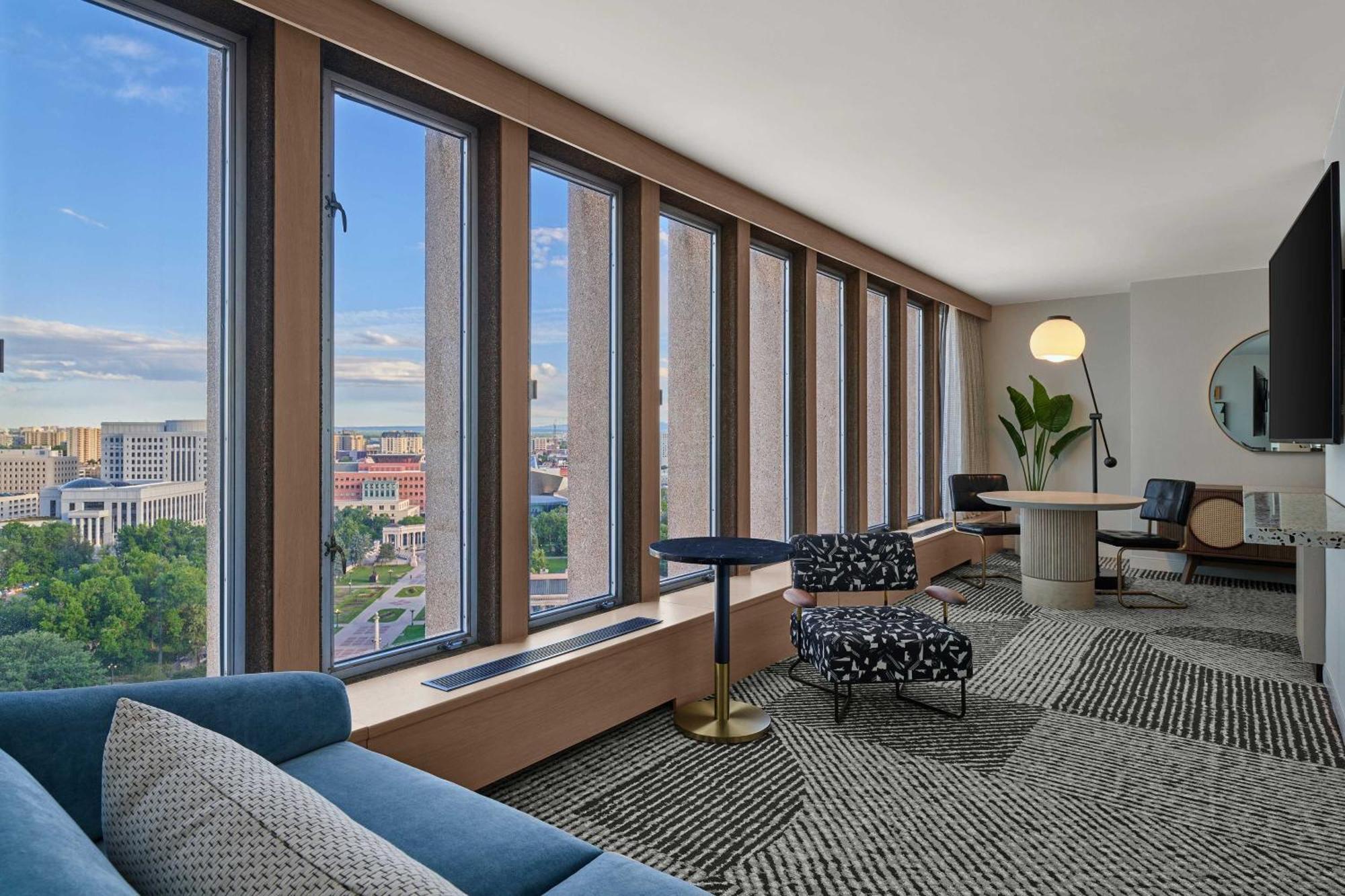 Sheraton Downtown DEN